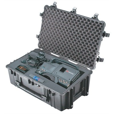 PELICAN™ Protective Case with foam & wheels 30.75 x 20.5 x 11.62", Black (PEL1650-020-110)